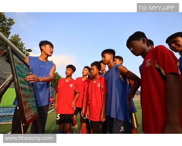 村里的足球明星们如何在绿茵场上展现风采与梦想